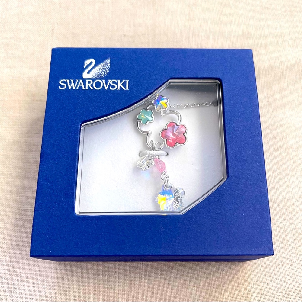 Swarovski Crystal Flower Necklace